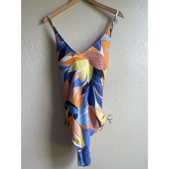 Kona Sol Twist-Front Shirred Full Coverage White Tropical Floral One Piece Swims - Picture 2 of 9